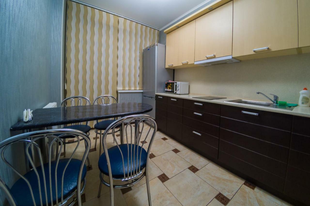 Kvartirkoff Na Bogatirskaya 6A, 2 Floor Kiev Esterno foto